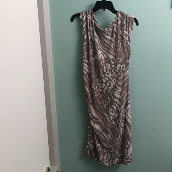 Dress - Picture 1 of 2